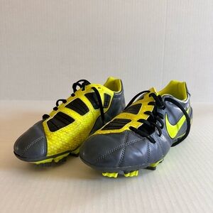 Nike total 90 soccer cleats